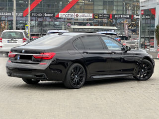 BMW 7 Series foto 4