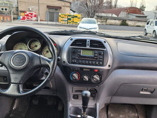 Toyota Rav 4 foto 8