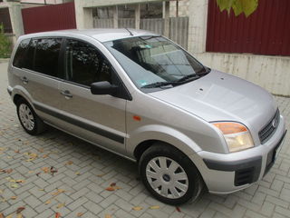 Ford Fusion foto 4