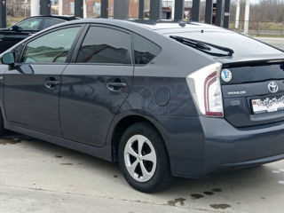 Toyota Prius foto 4