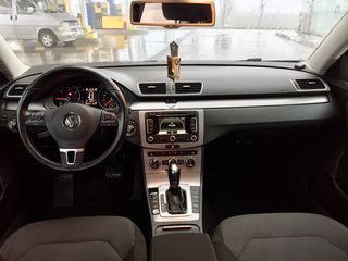 Volkswagen Passat foto 7