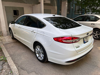 Ford Fusion foto 6