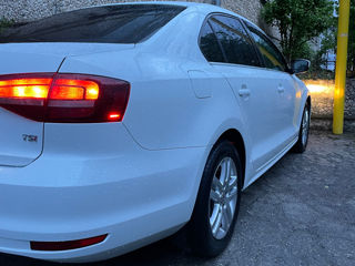 Volkswagen Jetta foto 10