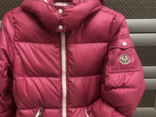 Куртка пуховик Moncler для девочки 7-11 лет . В отличном состоянии. Оригинал foto 2