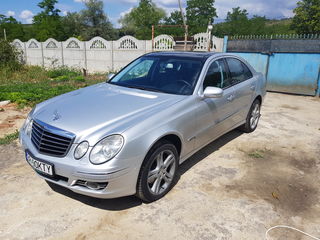 Mercedes E Class foto 1