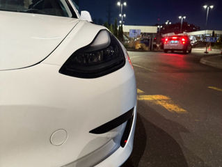 Tesla Model 3 foto 5