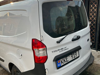 Ford Transit Courier foto 4