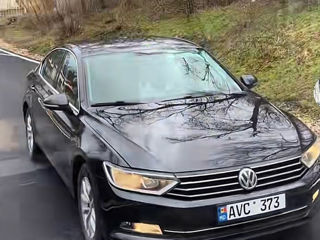 Volkswagen Passat foto 2