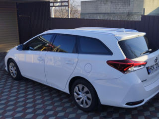 Toyota Auris foto 4