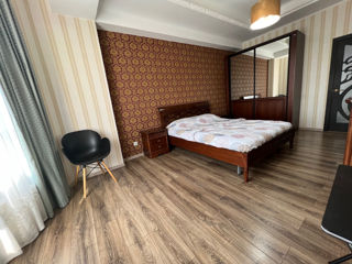 Apartament cu 3 camere, 85 m², Botanica, Chișinău foto 3