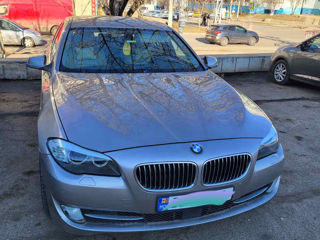 BMW 5 Series foto 2