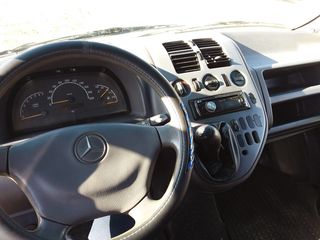 Mercedes Vito foto 5