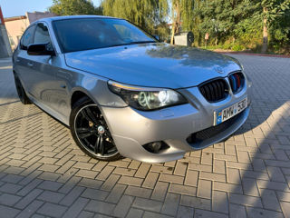 BMW 5 Series foto 6