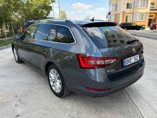 Skoda Superb foto 5