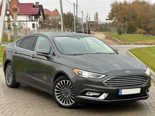 Ford Fusion foto 2