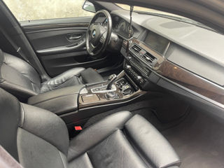 BMW 5 Series foto 7