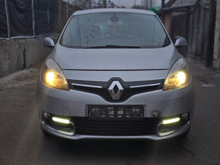 Renault Scenic foto 2