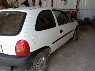 Opel Corsa фото 1