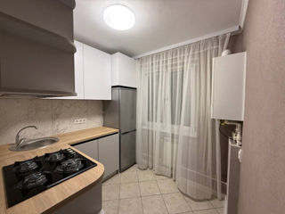 Apartament cu 2 camere, 45 m², Botanica, Chișinău foto 4