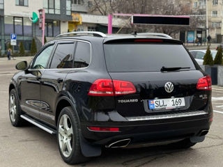 Volkswagen Touareg foto 2