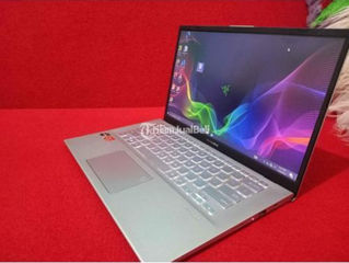 Asus VivoBook - 14.1"FHD, Ryzen 5-3500u, ram 8gb, ssd 256Gb