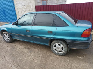 Opel Astra foto 2