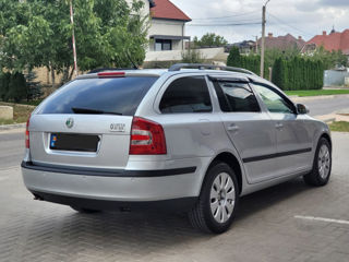 Skoda Octavia foto 2