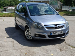 Opel Zafira foto 4