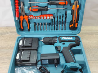 Продаю новый шуруповёрт Makita 24V с инструментами foto 1