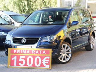 Volkswagen Touran foto 1