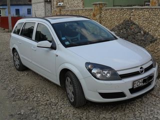 Opel Astra foto 1