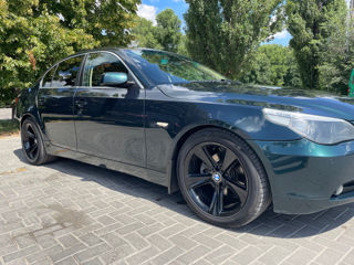 BMW 5 Series foto 5