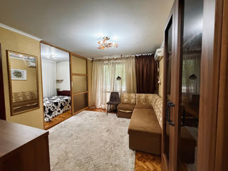 1-комн. кв., 30 м², 1/4 эт.