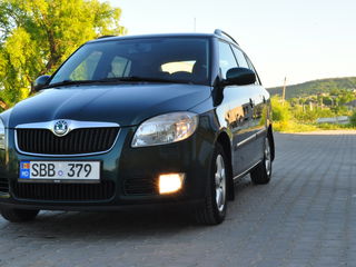 Skoda Fabia foto 2