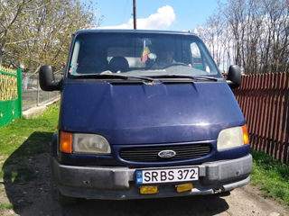 Ford Ford Transit foto 2