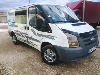Ford Tranzit 6 locuri
