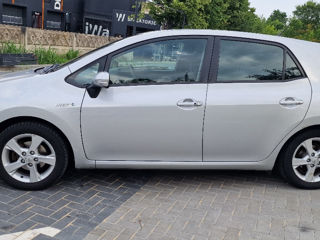 Toyota Auris фото 5