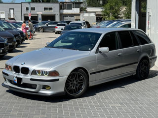 BMW 5 Series foto 1