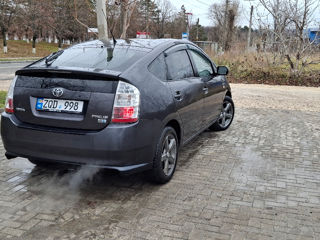 Toyota Prius foto 4