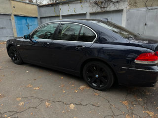 BMW 7 Series foto 3