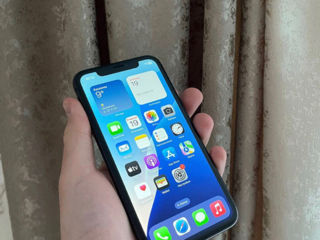 iPhone 11 / 128GB foto 3