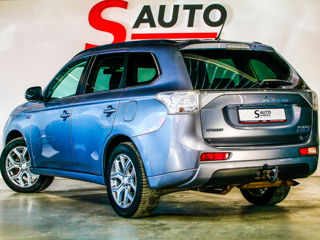 Mitsubishi Outlander foto 5