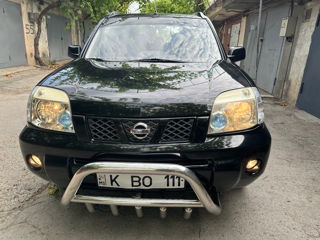 Nissan X-Trail foto 1