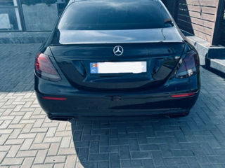 Mercedes E-Class foto 4