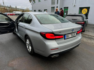 BMW 5 Series foto 3