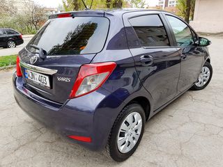 Toyota Yaris foto 2