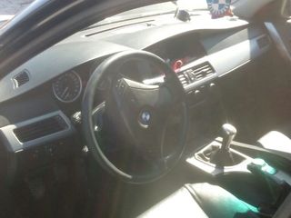 BMW 5 Series foto 4