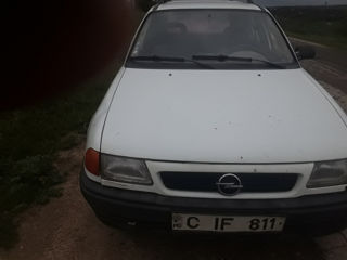 Opel Astra foto 2