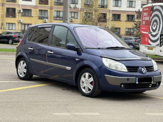 Renault Megane foto 1