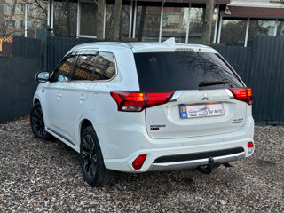 Mitsubishi Outlander foto 4